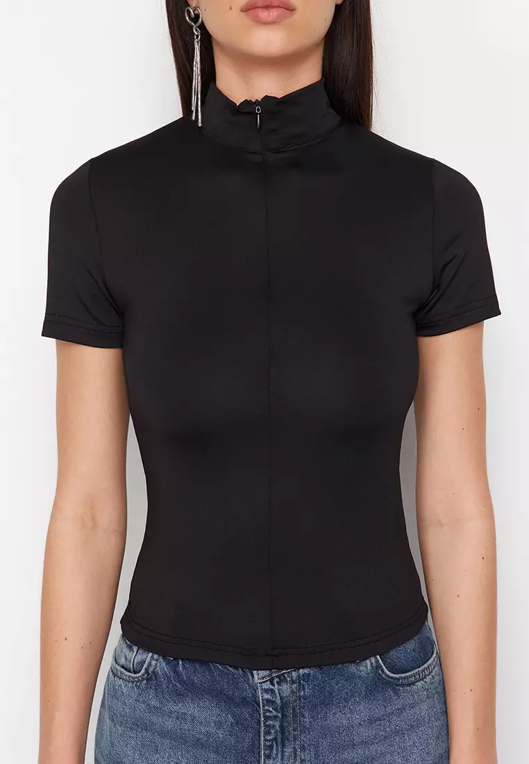 Fitted Blouse with Zip Collar