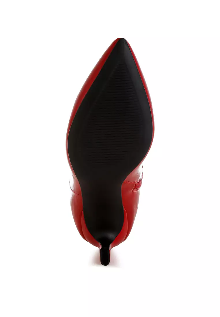 Sepatu bot kulit imitasi warna merah