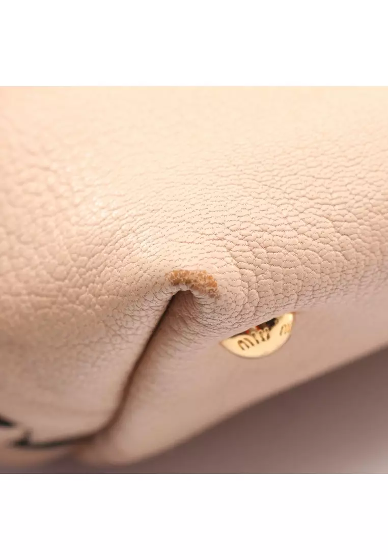 Pre-Loved MIU MIU MADRAS Madras Handbag leather beige 2WAY