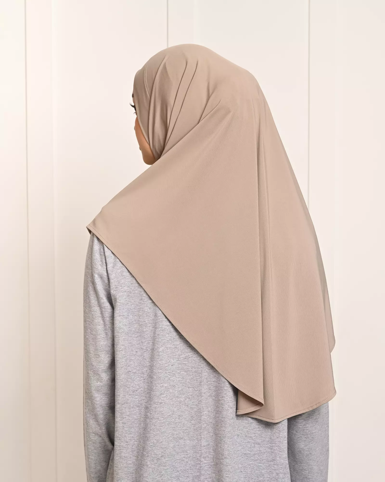 Geulis.id ADEEVA BERGO INSTANT (8 warna) Hijab - NUDE