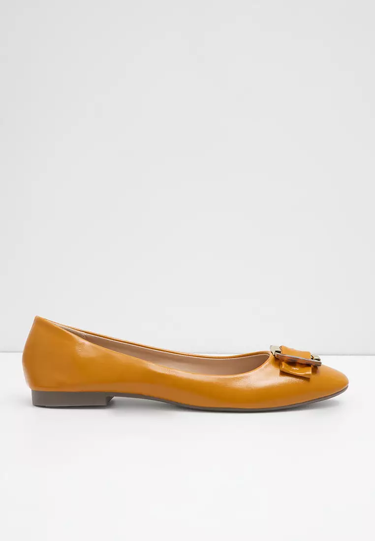 Sofia Mebira Buckle Flat Mustard