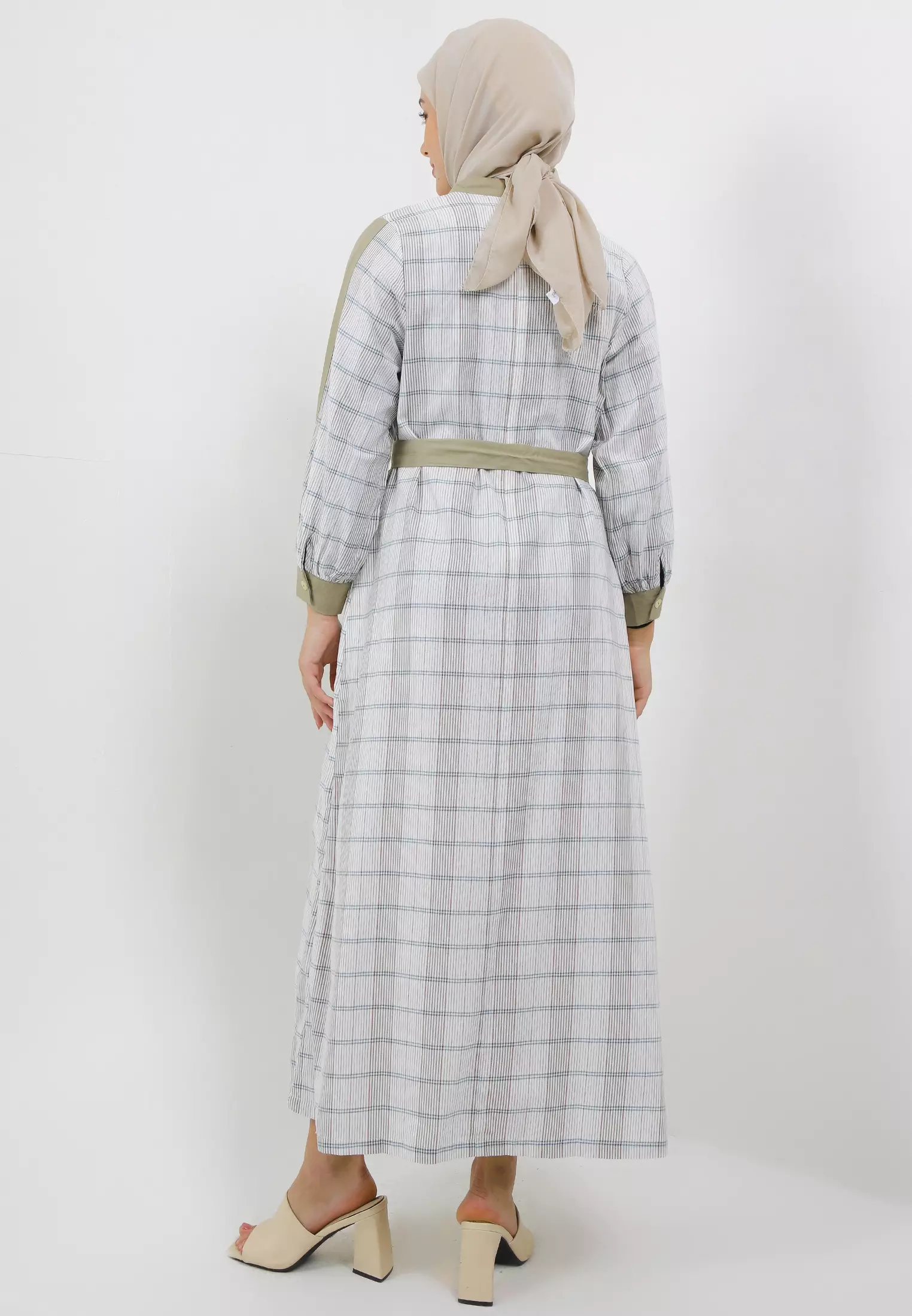 MFMW Putseu Dress Gamis Broken White Motif Salur Olive