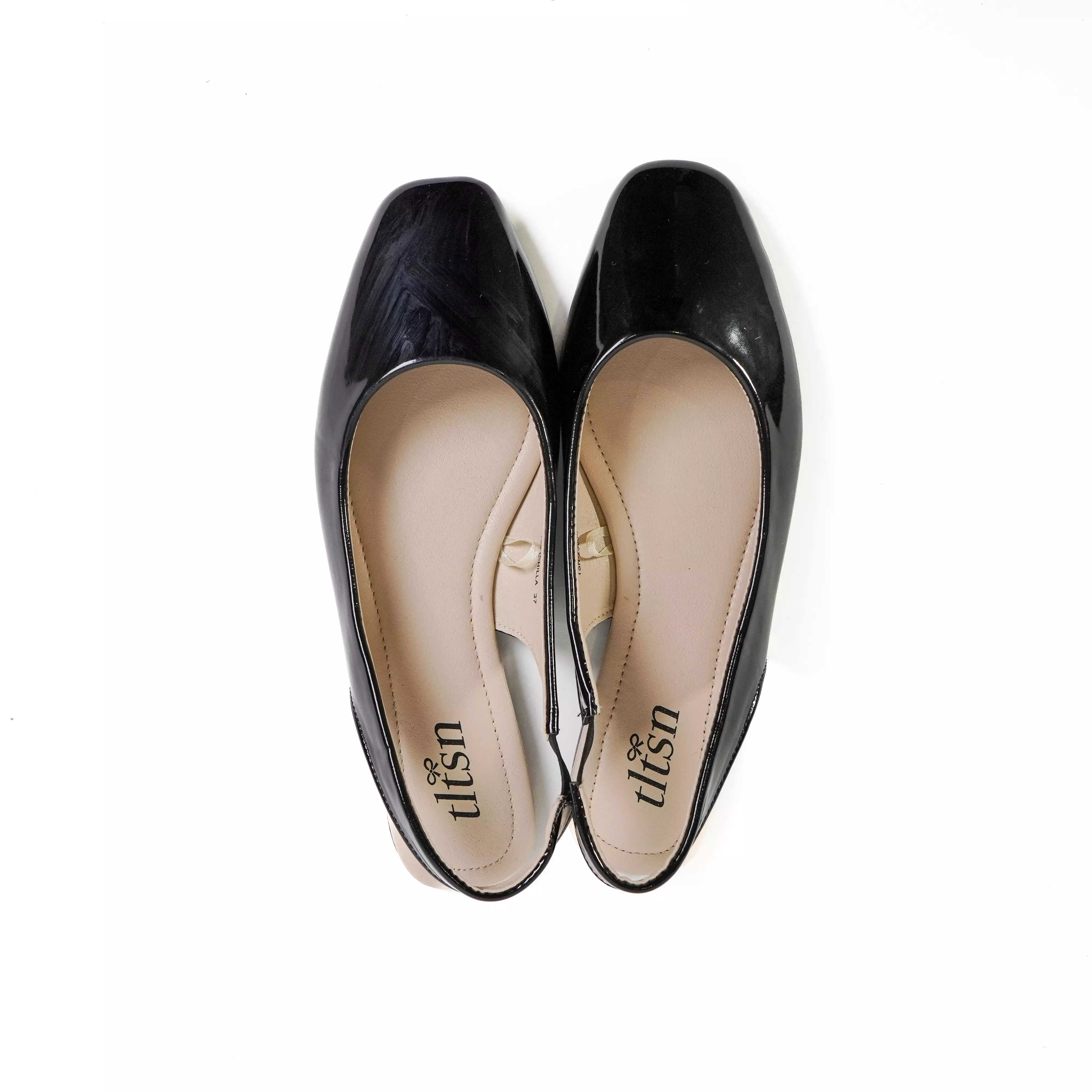 The Little Things She Needs - HILLA [Online Exclusive] Flatshoes Sepatu Wanita Black