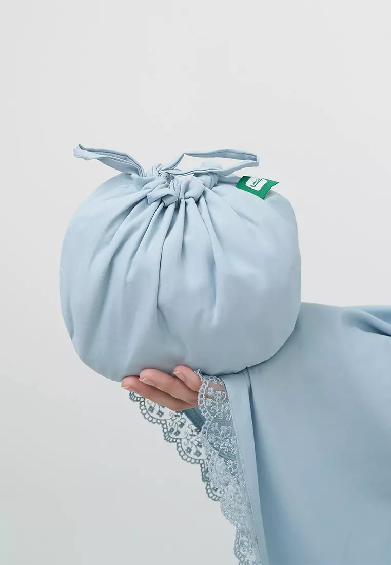 Dzafina Elvaretta Mukena