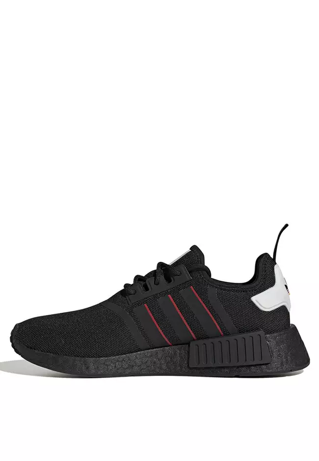 Adidas nmd r1 black malaysia best sale