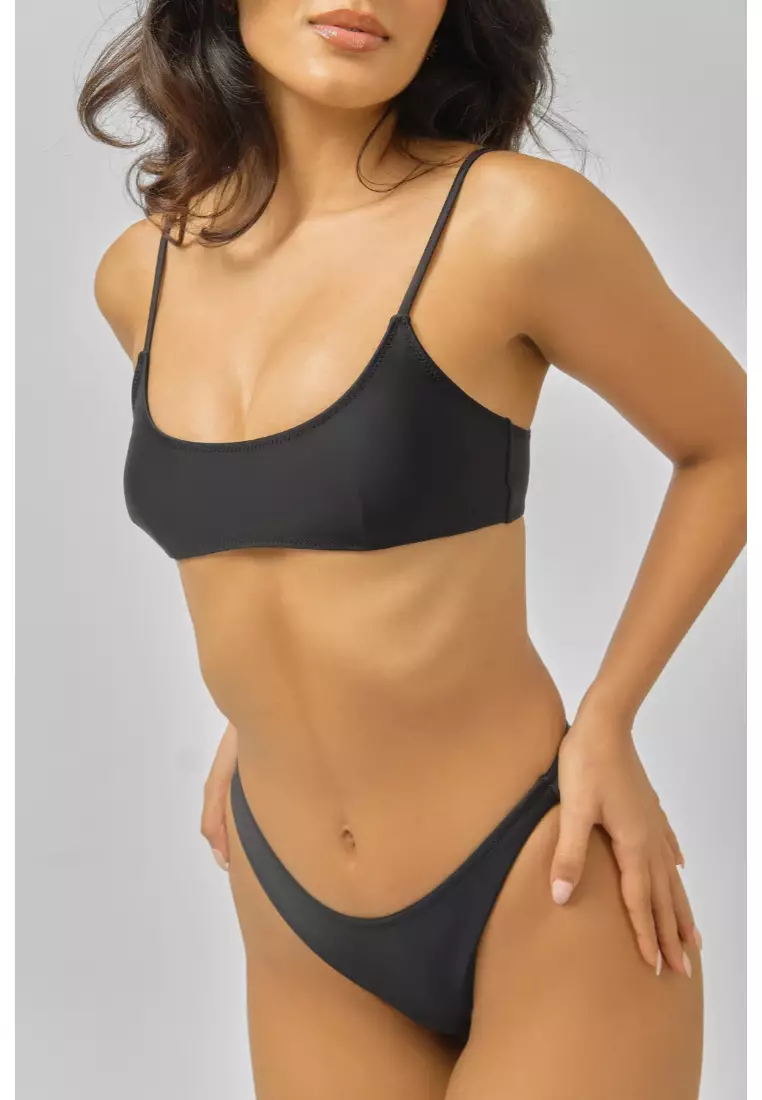 Scoop Neck Top / Bermuda Black
