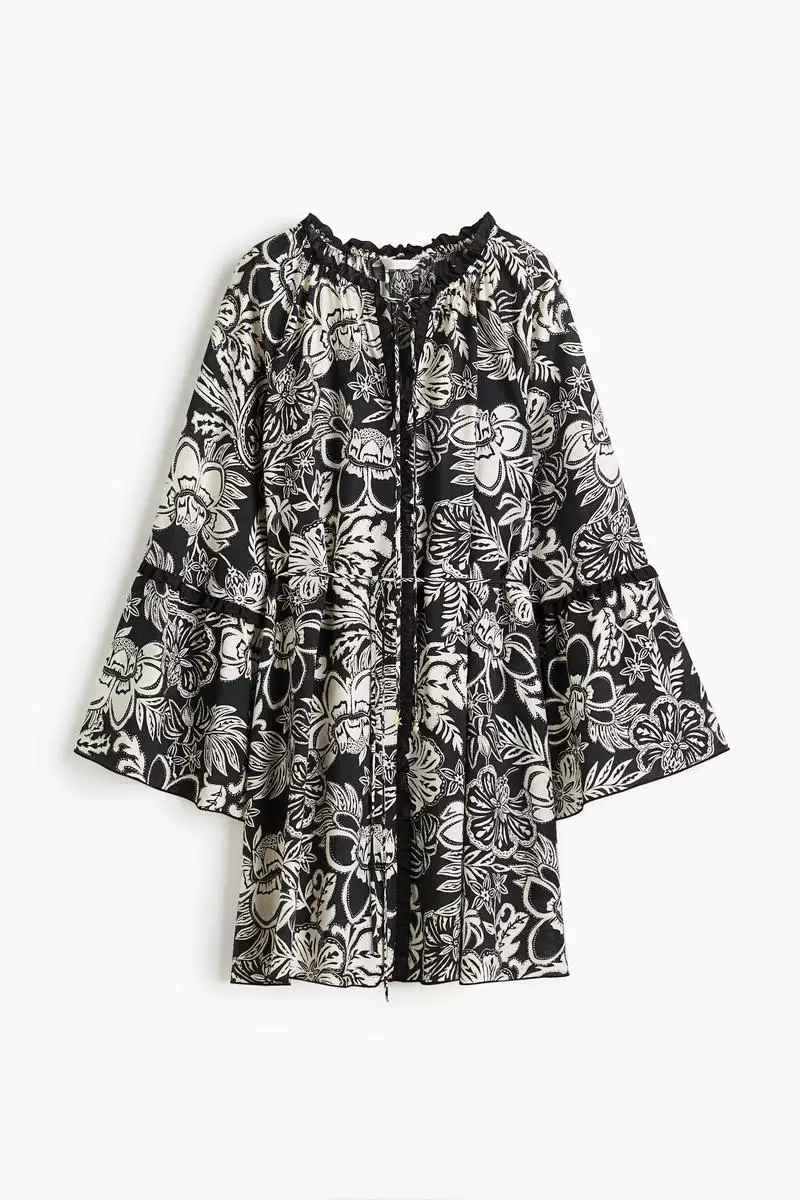 Trumpet-sleeved tunic dress