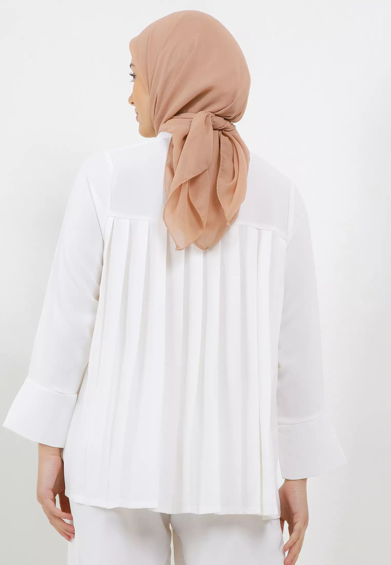 MFMW Sadira Atasan Kemeja Broken White