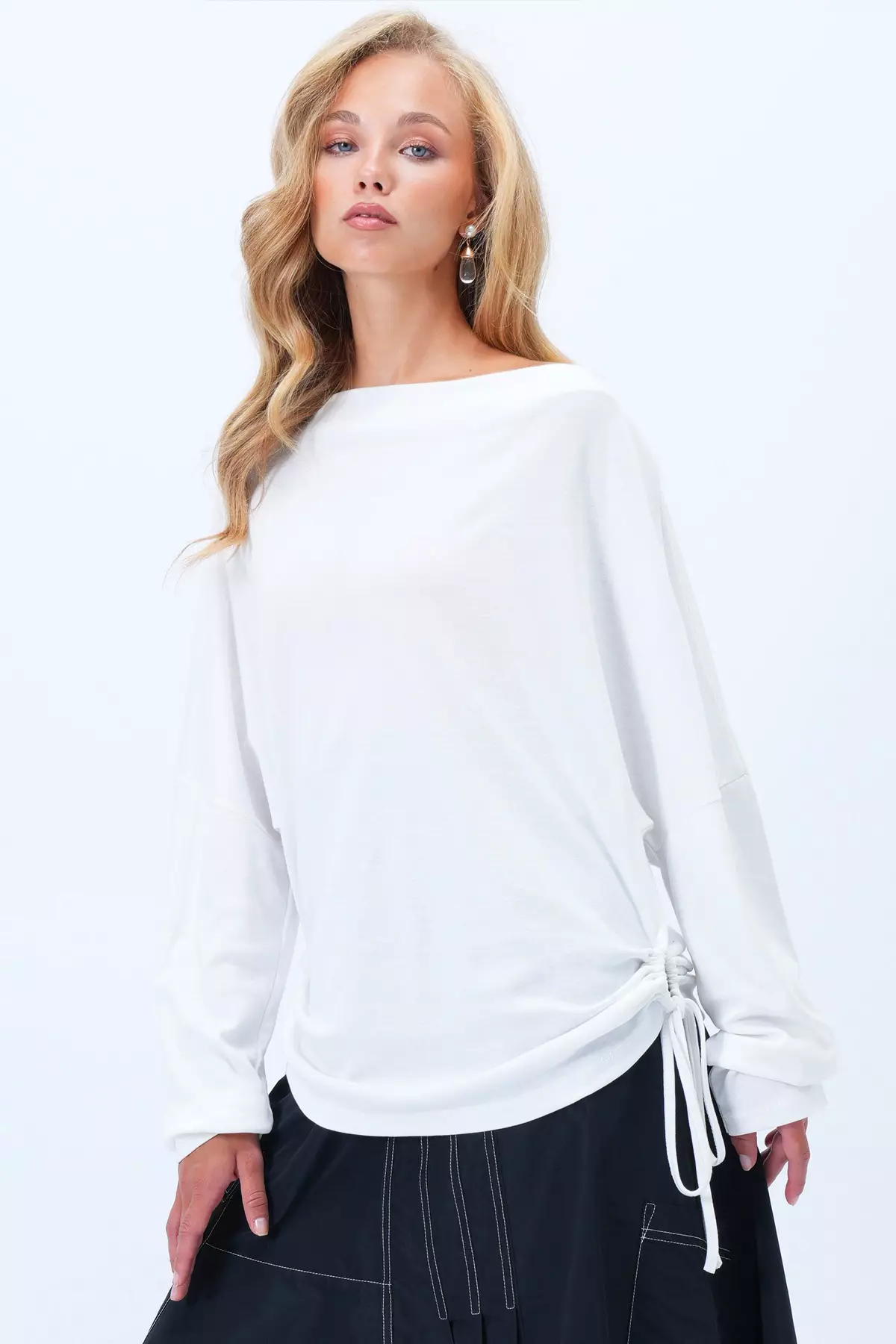 Women's White Cowl Neck Batwing Sides Wide Cut Blouse Alc-X14399