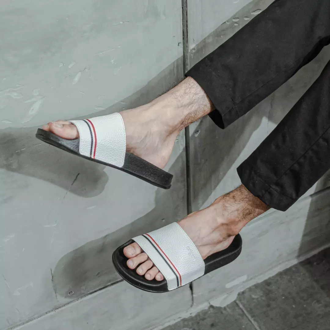 Sandal Pria Cogen Stripe - White