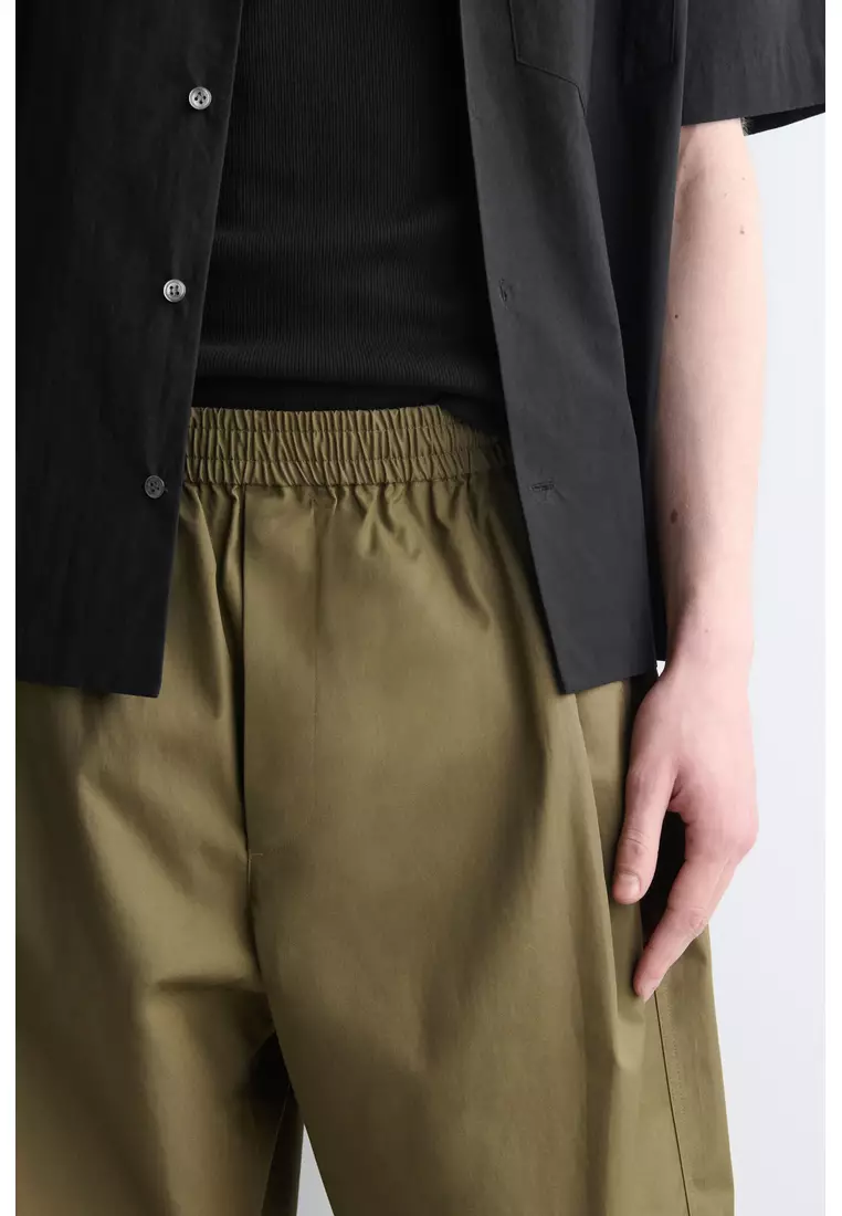 CROPPED ELASTICATED RELAXED-FIT WIDE-LEG TROUSERS