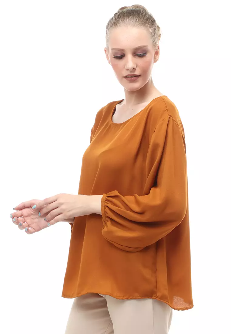 Blouse Lengan Balon Motif Solid Design Simple Regular Fit - Brown