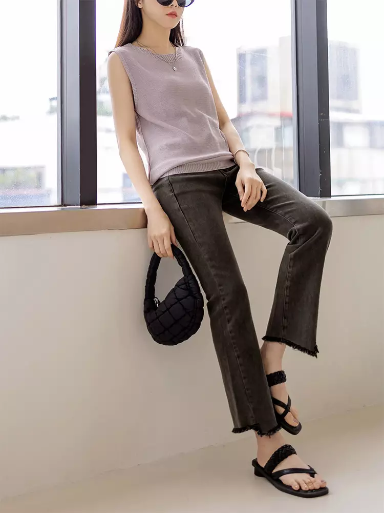 Distressed hem high-waisted stretch denim jeans [BA7502]