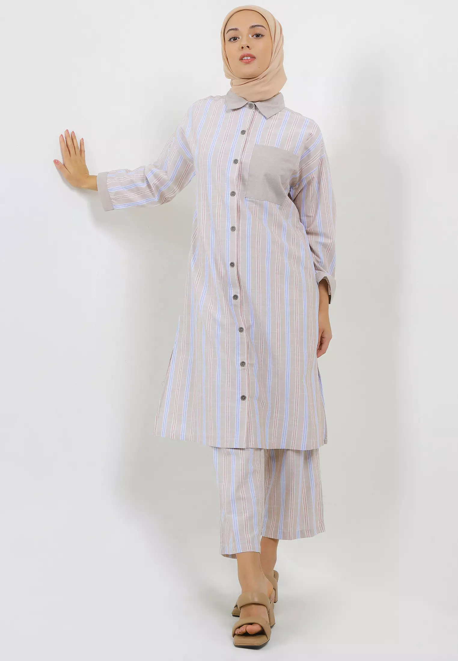 MFMW Namii Celana Panjang Kulot Coklat Motif Salur