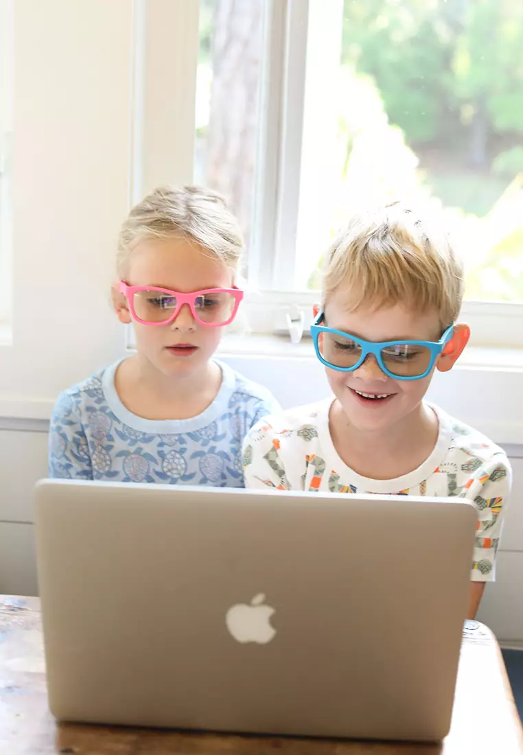 Babiators Navigator Think Pink Junior Ages 3-5 Screen Savers