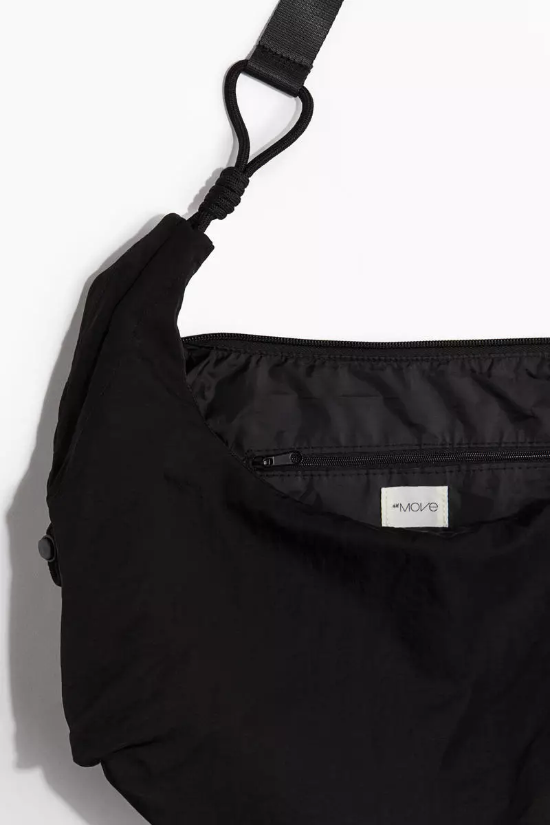 Sports shoulder bag