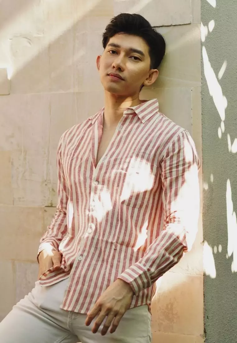 Long Splitz Kemeja Linen Lengan Panjang Pria Merah Stripe | Linen Long Sleeve Shirt Men Striped Red