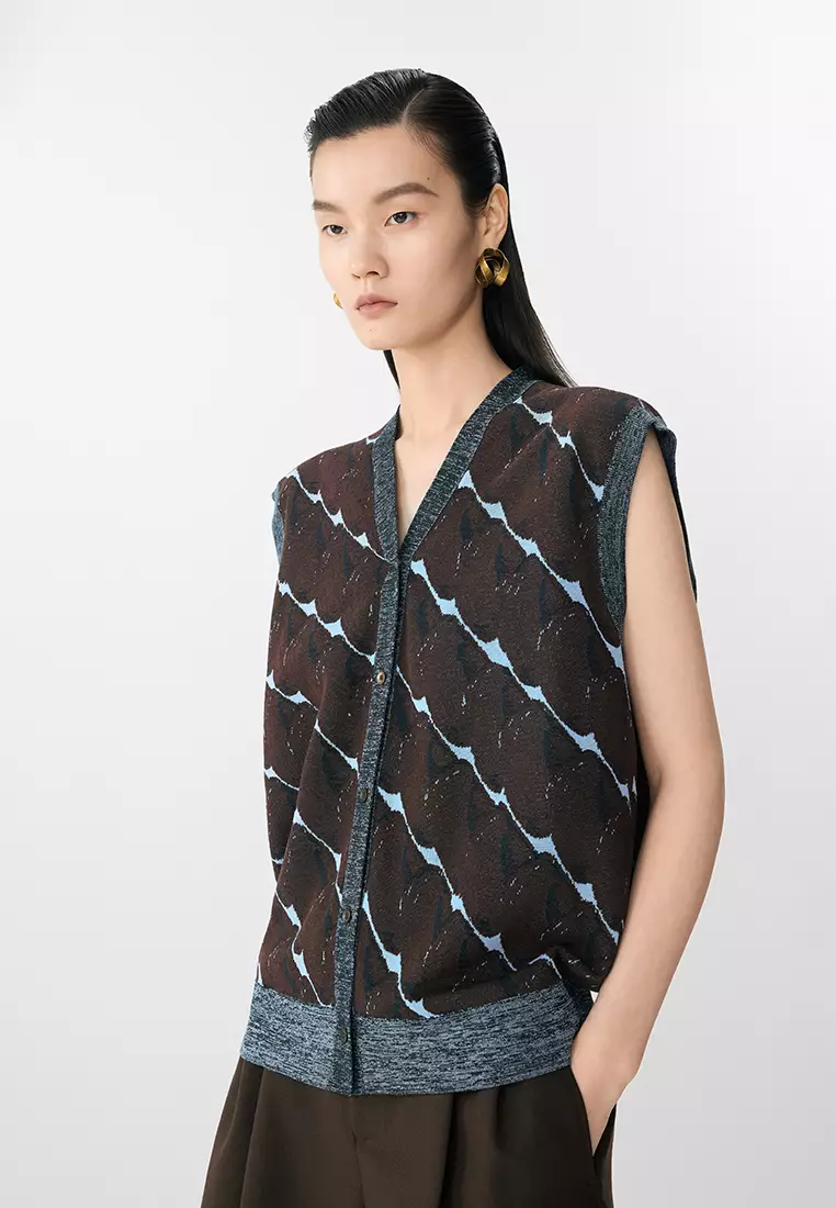 Loose knit vest