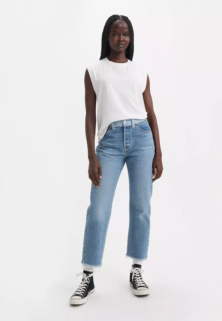 Levi white cropped jeans top