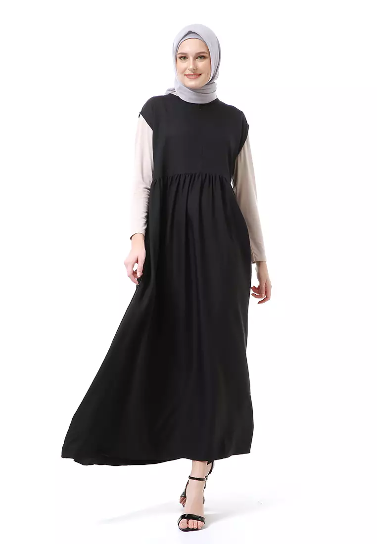Mely Dalaman Gamis Singlet Manset Muslimah Tanpa Lengan Series Regular Fit - Hitam