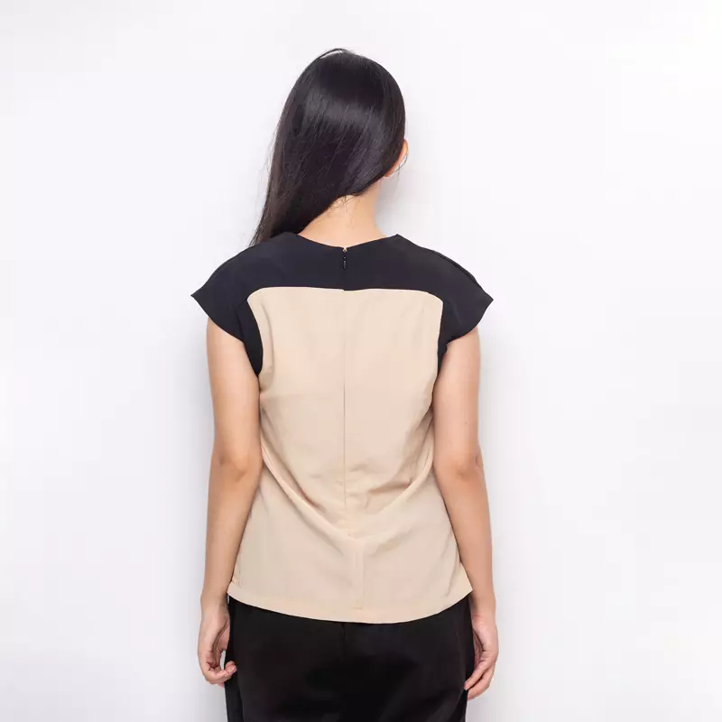 Greer Blouse Warna Coklat Hitam & Cream