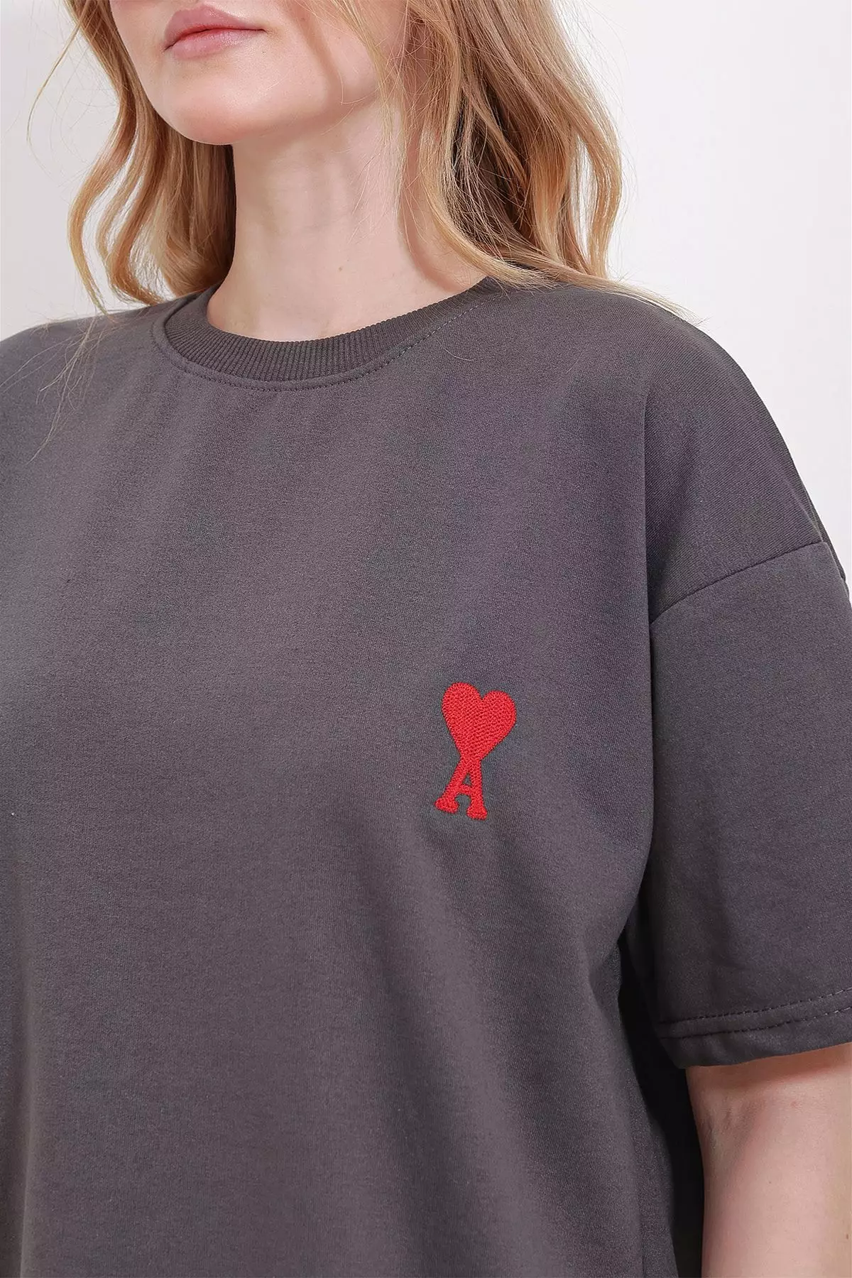 Embroidery T-Shirt