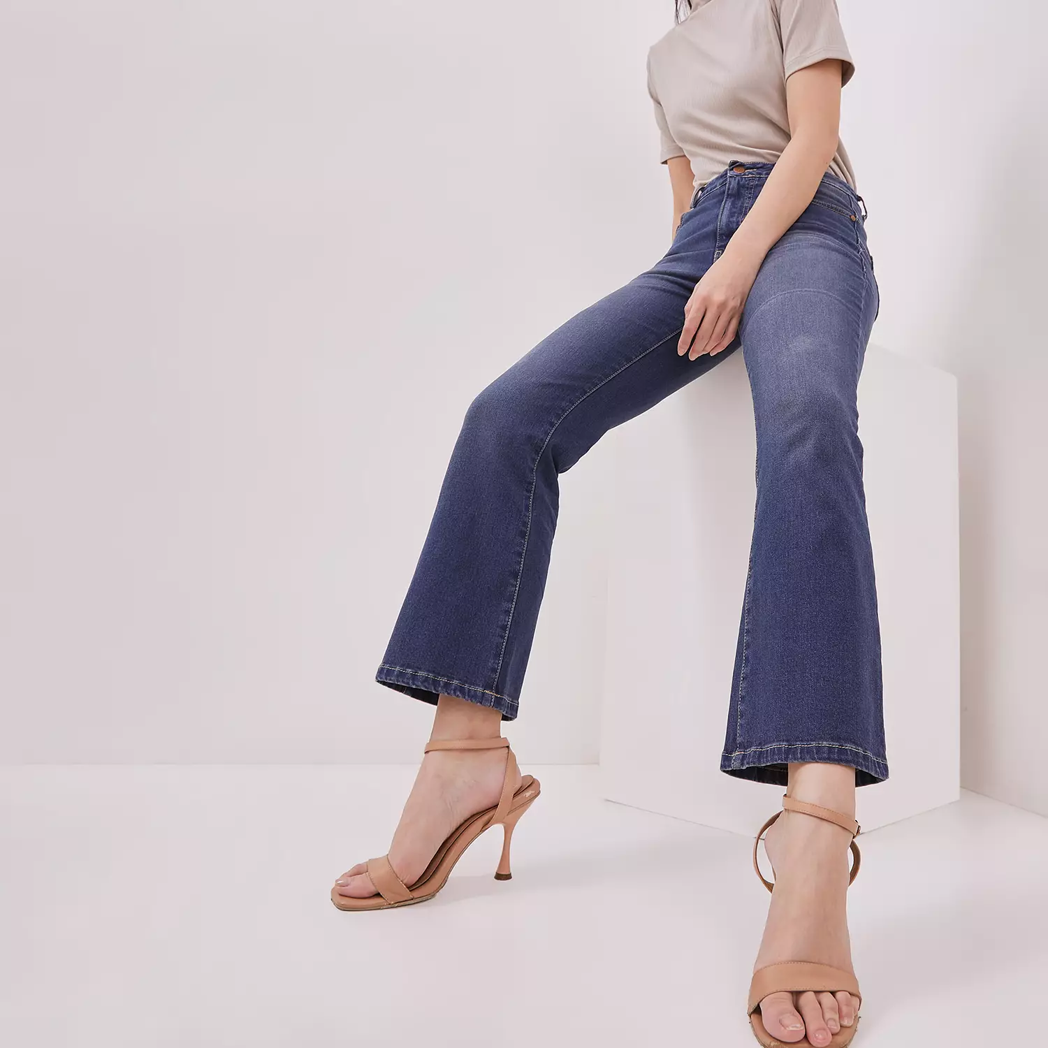 DUST Celana Cropped Cutbray Jeans Ranaya Medium Dark Blue Comfease (D.3828)