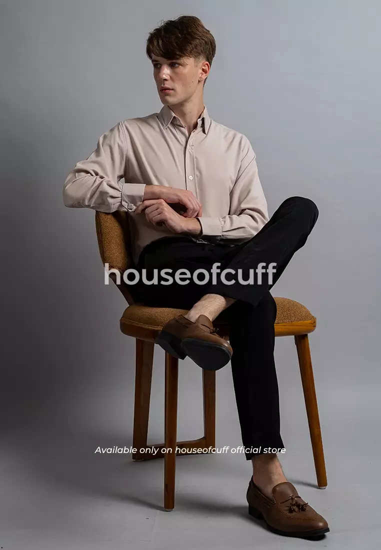 Houseofcuff Kemeja Kerja Formal Pria Model French Cuff / Double Cuff Dengan Cufflinks Warna Krem ( Incl.Collar Stay + Cufflinks )