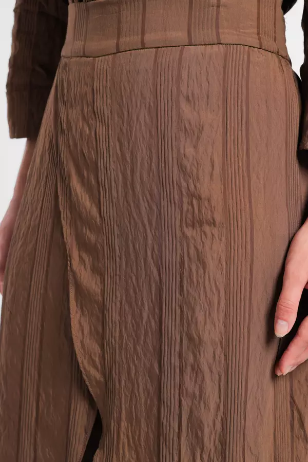 MINIMAL - Durma - Celana Asymmetry Tekstur - Khaki