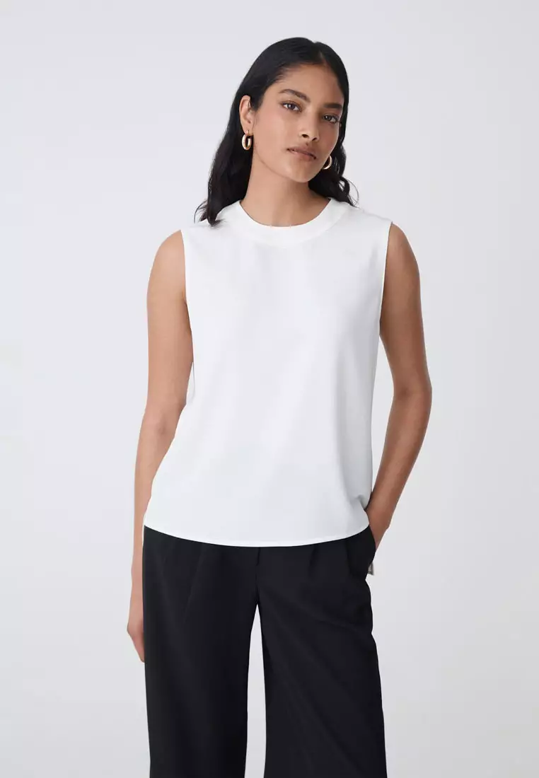 Amour Round Neck Top