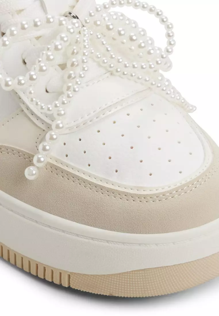 Freshy Low-Top Sneakers