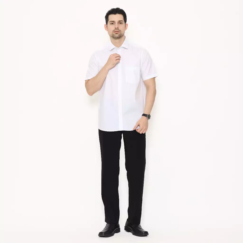 LAWELL DESMOND-MSRF Kemeja Formal Pria Putih Lengan Pendek Regular Fit Polyester Cotton
