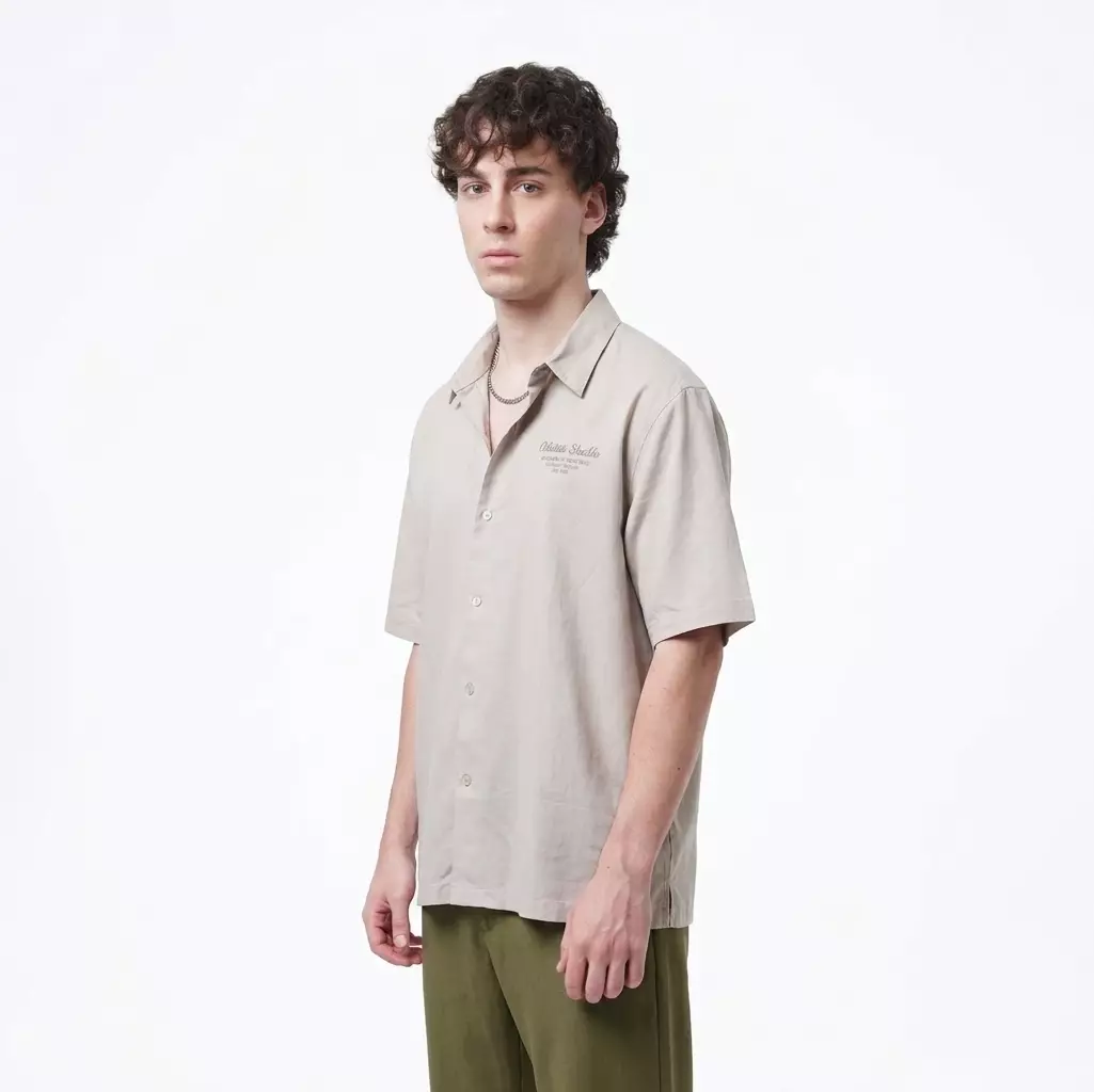 CELCIUS Atelier De Creation Kemeja Lengan Pendek Reguler Fit L03000575C Pumice Stone