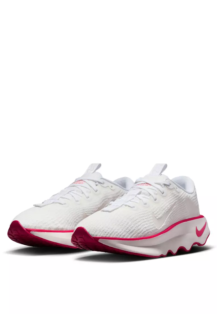 Motiva Walking Shoes