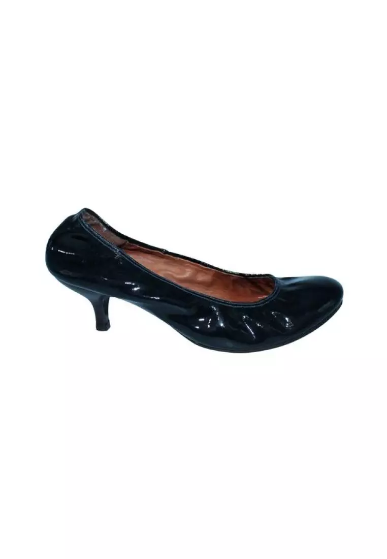 Kitten heel patent leather pumps online