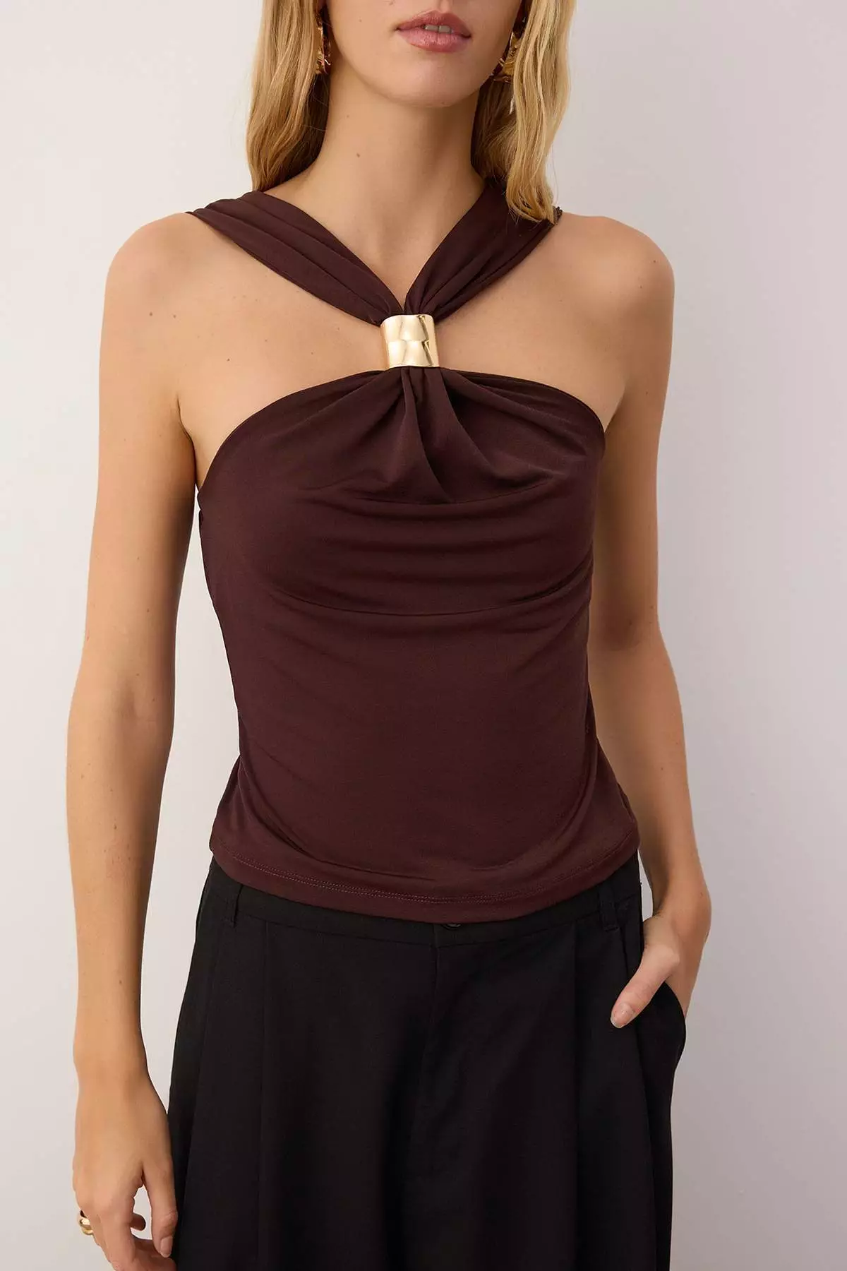 Brown Accessory Detailed Pleated Flexible Knitted Blouse
