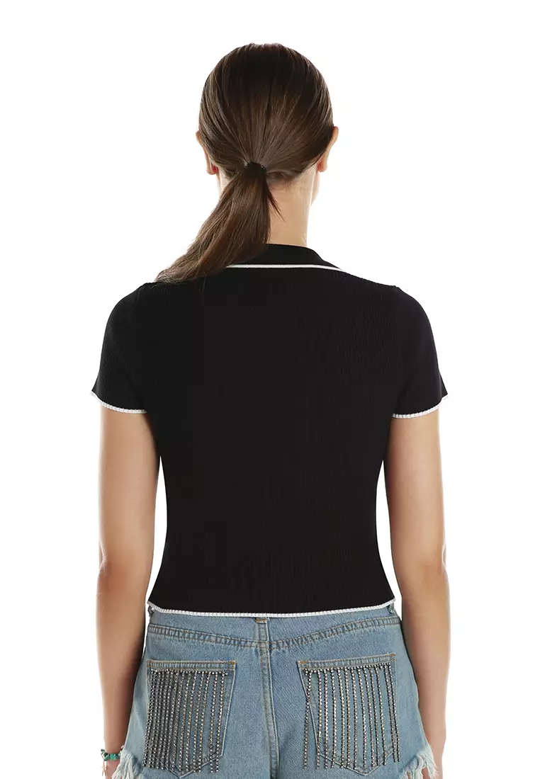 Kaos Polo Leher Sendok Dalam