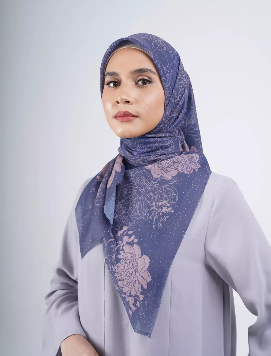 Cezia Printed Scarf Navy | Hijab Kerudung Segi Empat Motif