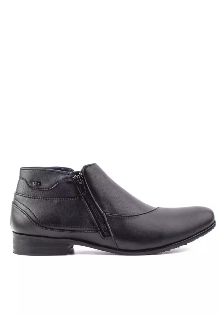 Zalora office clearance wear