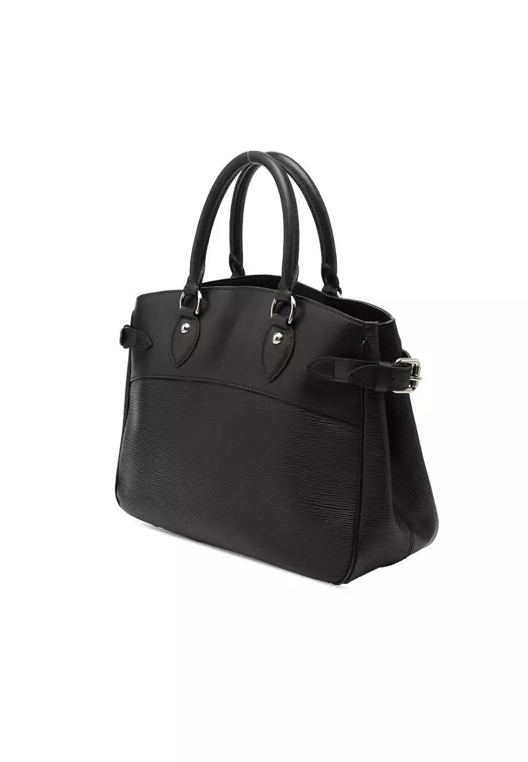 Pre-Loved Louis Vuitton Epi Passy Pm