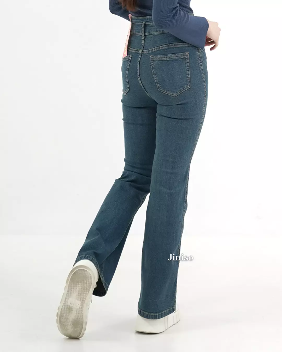 Ultra Highwaist Cutbray Stretch Jeans 618 HANGOUT
