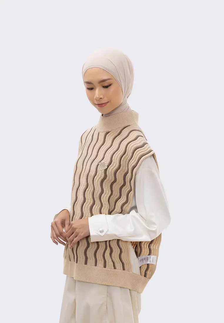 Jual Riamiranda Ria Miranda Oat Darya Knit Vest Original 2026 | ZALORA ...