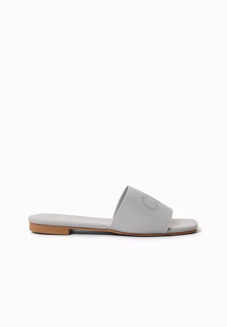 Discount on CLN  shoes - SKU: Shine Slides