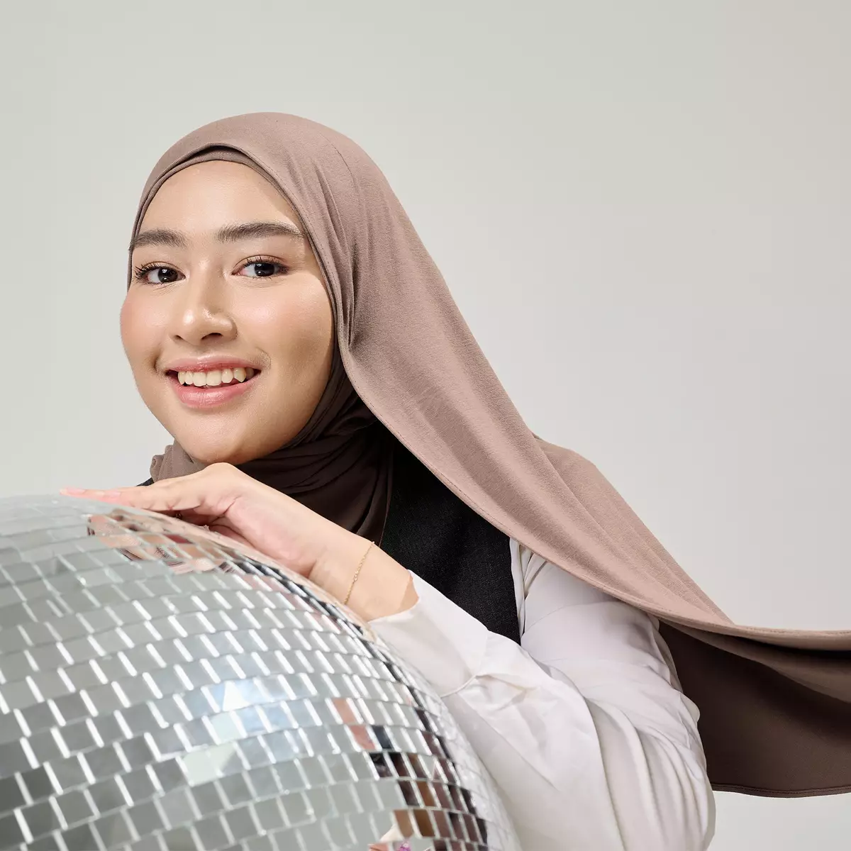 ZM Zaskia Mecca - Sadja Milo | Hijab Instant Segitiga Spandex