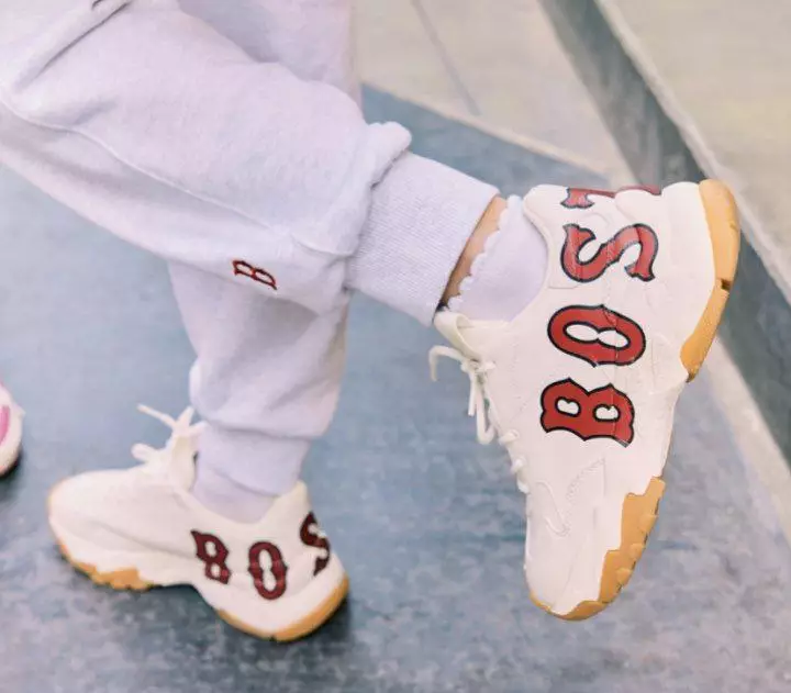 CHUNKY SURROUND BOSTON