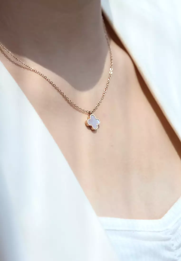 Adele幸運四葉草黑白吊墜項鍊