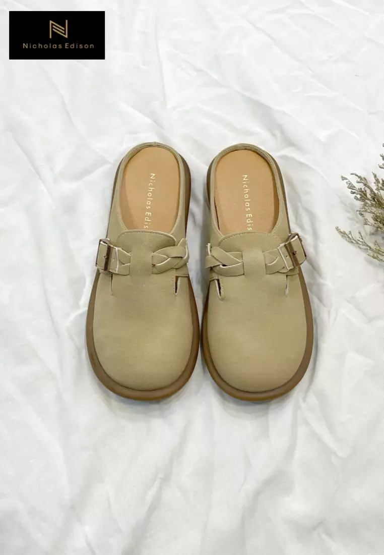 Flat Ezra Cream