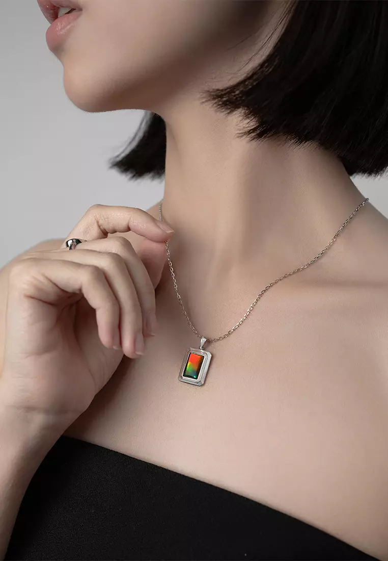 Aura Classic Emerald Ammolite Pendant