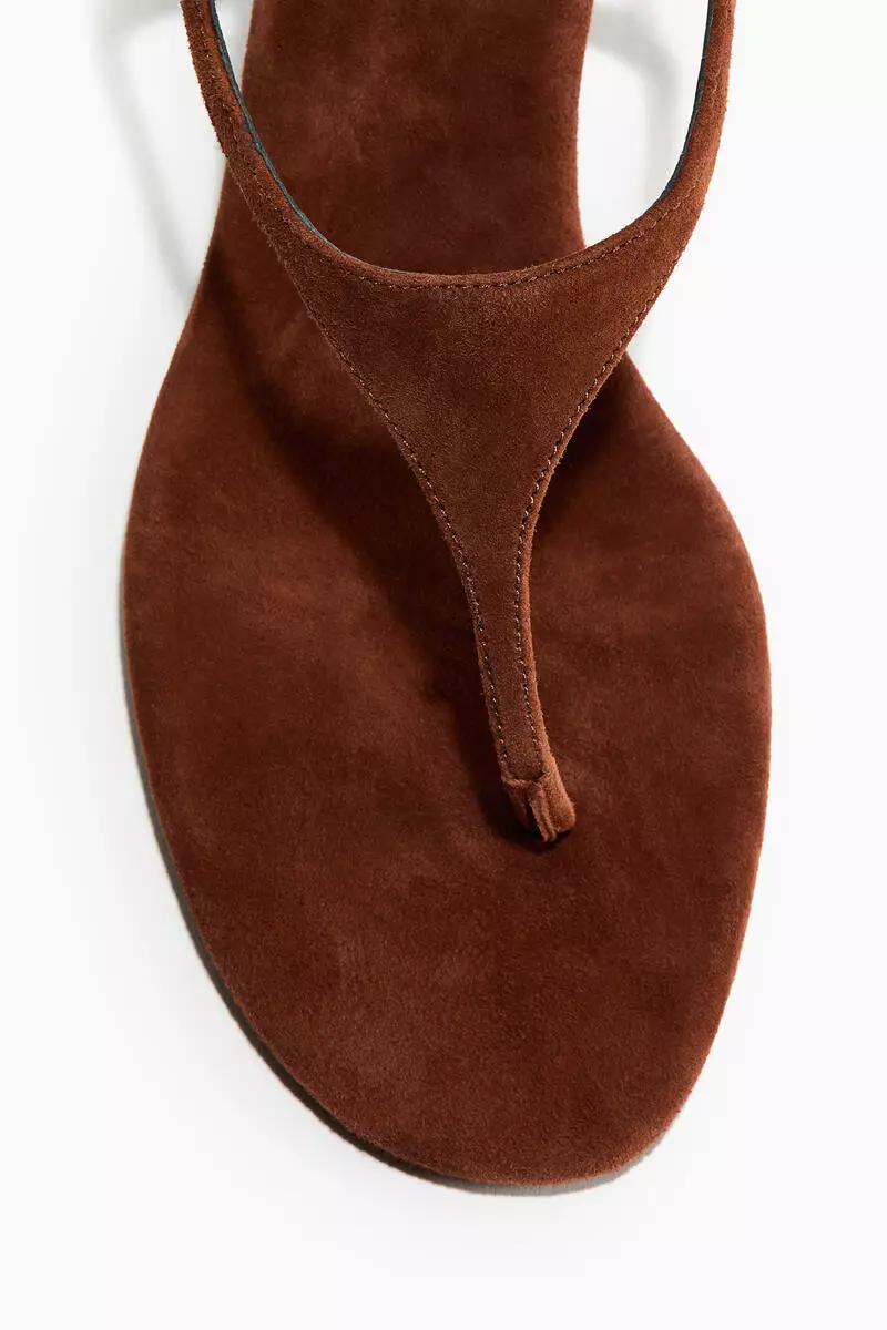 Heeled leather sandals