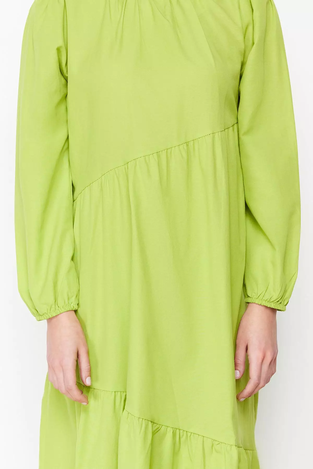 Gathering Detailed Dress